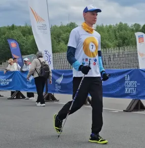 Житель Мурманской области шагал больше суток без перерыва на чемпионате по северной ходьбе