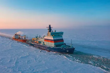 Роман Старовойт: Россия разрабатывает подводные газовозы для Северного морского пути