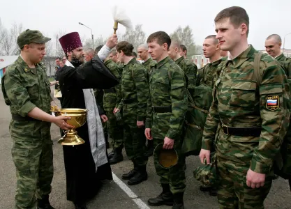 Да-да, и даже рукоблудие: главный военный священник Василенков назвал главные фронтовые грехи в зоне СВО