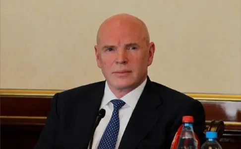 Вице-губернатор Ленобласти найден мертвым в собственном доме: он погиб от огнестрельного ранения — в СК уже озвучили основную версию