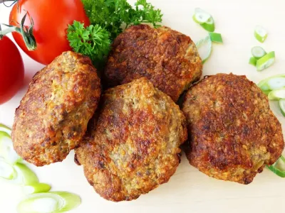Для идеальных котлет из печени мясорубка не нужна: сочное блюдо понравится даже детям