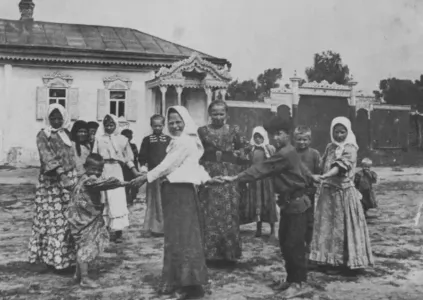 Наши предки могли ударить даже словом — какие русские ругательства способны заменить мат?