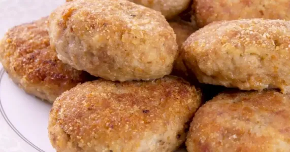 Сбережения целы, а на вкус нежнее домашней буженины: готовлю котлеты «Пенсионерские» — часами за плитой стоять не надо