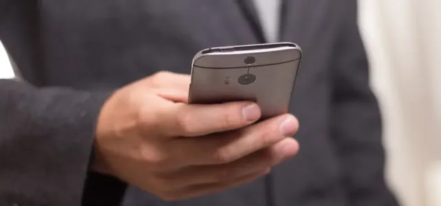 Останетесь без штанов: самые опасные SMS-сообщения — что делать, если они пришли на телефон