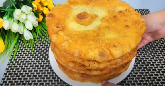Беру майонез и соду + муку: на выходе лепешка «Пузырик» — вкуснятина, не оторваться — пирожки и хачапури в пролете