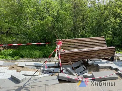 «Назначена экспертиза»: в Мурманске идут судебные разбирательства после обрушения пешеходной дорожки в Долине Уюта