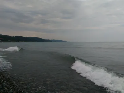 Приехали на Черное море — обругали даже в «Пятерочке»: что туристы терпят ради райских пляжей