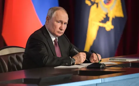 Закрытый указ Путина о кадровых перестановках: кто из чиновников и силовиков потерял должности, а кто — пошёл на повышение