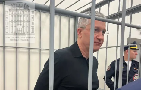 «Как с другой планеты»: боец СВО «Шива» честно озвучил то, о чем все стыдливо умолчали после приговора «гламурному генералу» Иванову — жесткое мнение с фронта