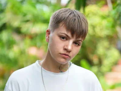 Звезда «Пацанок» Оксана Нецветаева вышла на связь из рехаба, где лечится от зависимости