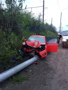 Два человека пострадали в аварии в Кировске