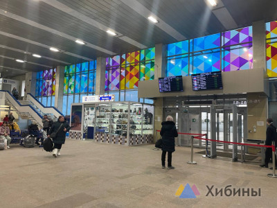 Пассажиры аэропорта Мурманска столкнулись с отменой рейсов