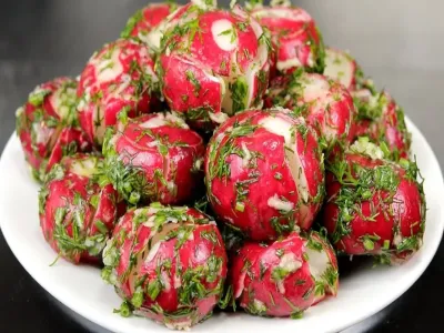 Быстрая закуска из редиски: не простоит и 5 минут на вашем столе, и к мясу идеальна
