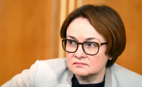 «Поздно пить боржоми»: Делягин прямо сказал, что думает по поводу ошибок Набиуллиной и призвал к чрезвычайным мерам для спасения экономики