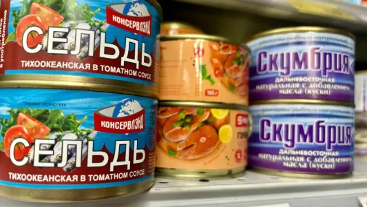 Диетолог рассказала, можно ли есть кости в рыбных консервах