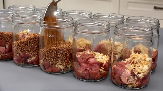 Проверенный рецепт домашней гречневой тушенки в банке: готовим вкусную консерву