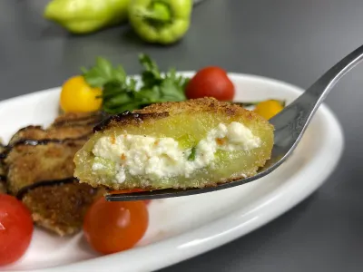 Фаршированные перцы в хрустящей панировке — вкуснее колбасы и котлет — проверенный рецепт