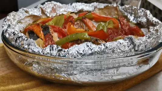 После такой горбуши даже форель «в пролете»: весь секрет в 1 продукте — рыбка так и тает во рту