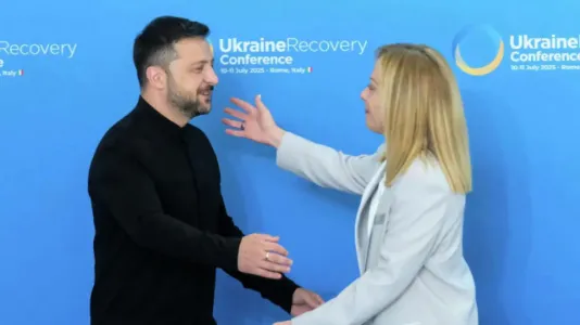 Ловушка для Зеленского: Мелони пригласила на ужин украинского президента в Риме и напомнила о долгах