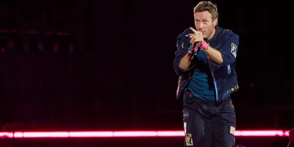 Роковой концерт: группа Coldplay случайно раскрыла измену главы IT-компании Astronomer — объятия с любовницей попали на видео
