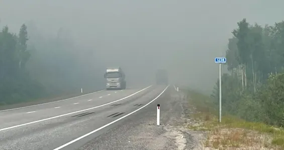 В Мончегорском районе Мурманской области сильно ухудшилась видимость из-за пожара