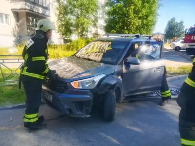 В аварии с легковым автомобилем в Апатитах пострадал человек