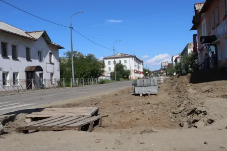 Дорогу на одной из главных улиц отремонтируют в Никеле