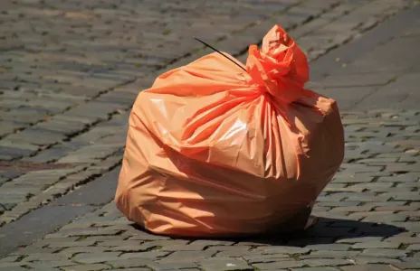 На отдыхе пакет с пакетами просто необходим: 3 лайфхака от опытных туристов