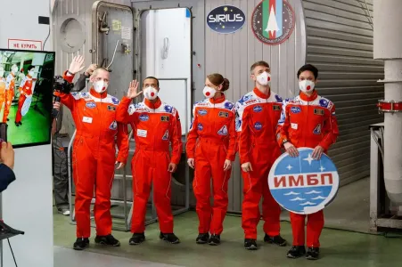 Пять человек провели восемь месяцев в изоляции. Какие проблемы возникли при имитации полёта на Луну