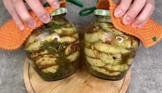 На зиму закатываю кабачки — вкуснее любой бабушкиной заготовки: огурцы и помидоры даже рядом не стояли