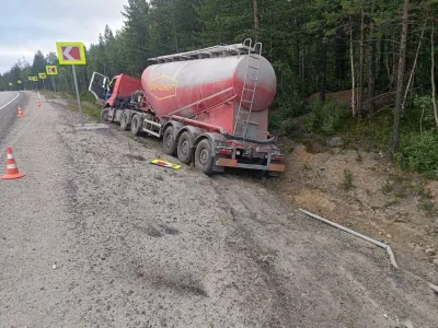 Пенсионерка и водитель КамАЗа пострадали в двух ДТП на территории Мурманской области