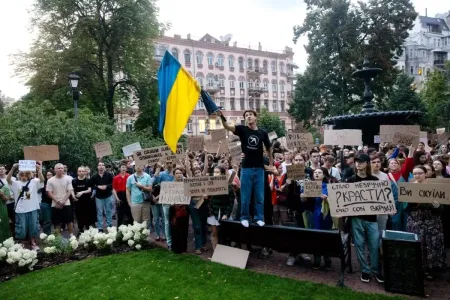 Приговор Зеленскому: украинские города вспыхнули не от ракет Москвы, а от протестов граждан — новый «майдан» начинается прямо сейчас