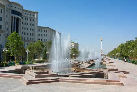 Местные в Таджикистане заметили русского на улице — тут же задали вопрос с подвохом: как выкрутился турист