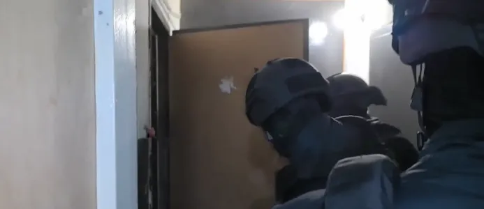 Участников банды в Мурманской области обвиняют в 11 преступлениях