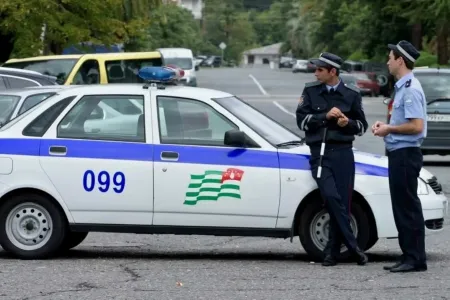 Россиян предупредили о беспределе на дорогах Абхазии: как туда лучше не ездить — обдерут как липку