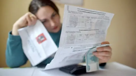 Россиян ждет новая строка в платежках ЖКХ: эксперты разобрались, что задумали депутаты — «Надо понимать, что нас обманывают»