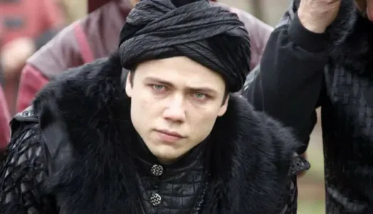 Прекрасный шехзаде с «крыльями ангела»: каким на самом деле был юный Джихангир — главная ложь «Великолепного века»