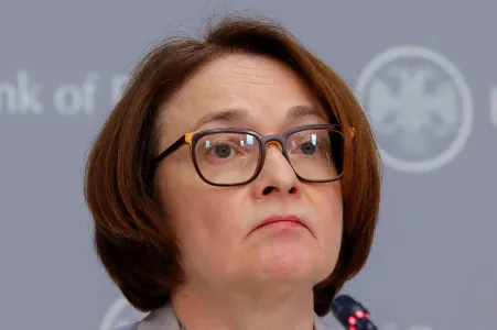 Богатые еще больше богатеют и могут благодарить Набиуллину: раскрыт стыдный секрет «благотворных манипуляций» ЦБ — неудобная арифметика