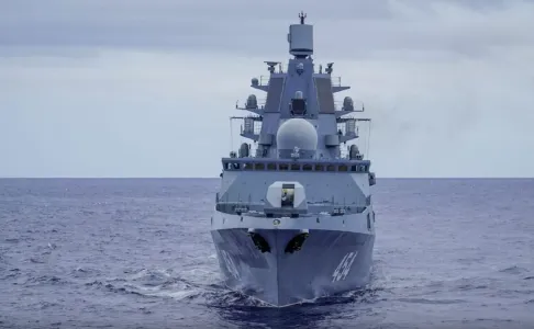 Армия или флот — что важнее для современной России: военный эксперт объяснил, почему не следует поддаваться амбициям адмиралов