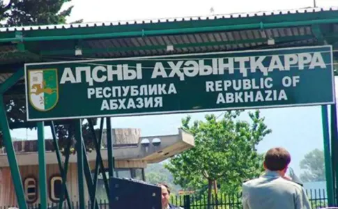 Агрессия местных, повсюду обман и бездействие властей: что шокировало туристов в Абхазии — как избежать неприятностей
