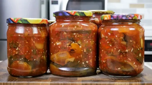 Из баклажанов готовлю салат «Обалдин» на зиму: обалденно вкусная закатка — исчезает из погреба первой