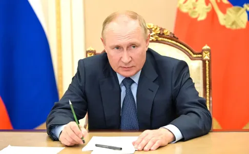 На Западе схватились за голову от реакции Кремля на угрозы Трампа по пошлинам — китайские политологи задали ключевой вопрос: «Отступит ли Путин?»