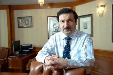 Украл кучу денег, сбежал в Израиль, но продолжает учить Россию жизни: человек с фамилией на три буквы Владимир Мау заговорил о прелестях перестройки