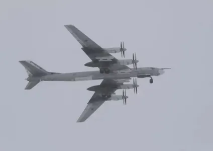 Противолодочный самолёт Ту-142 Северного флота провёл ледовую разведку в нейтральных водах