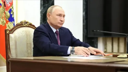 Путин разрешил налоговой взыскивать с россиян долги без решения суда: ФНС должна соблюсти лишь два условия
