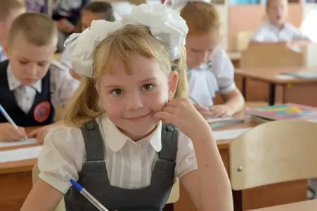 День знаний: депутат предложил сделать 1 сентября выходным днём для пап и мам школьников — отгул брать не придётся
