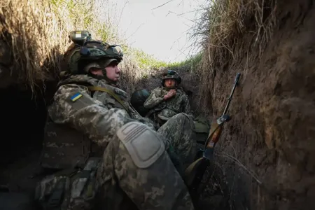 «Билет в один конец»: в Сеть слили разговор агрессивного командира ВСУ с нежелающим умирать в районе Покровска украинским солдатом