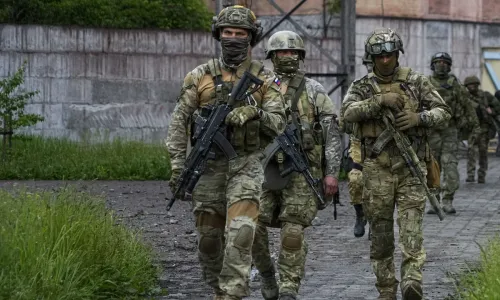 Покровск штурмуют инвалиды и женщины: Киев очень странно готовится к потере ключевого города на Донбассе