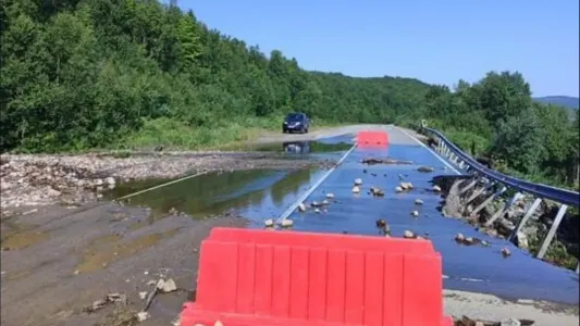 На автодороге в Лиинахамари Мурманской области сняли режим повышенной готовности