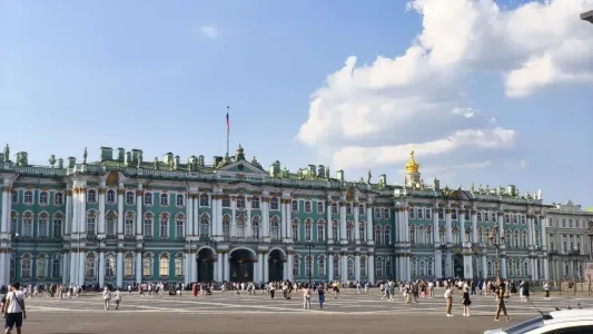 «Второй после Питера»: американский миллионер назвал 2 города, в которых нужно побывать, чтобы понять Россию: второй — не Москва